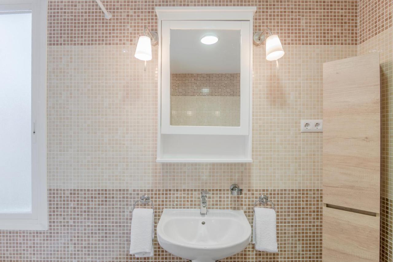 Descalzas Reales Apartment Madrid Luaran gambar